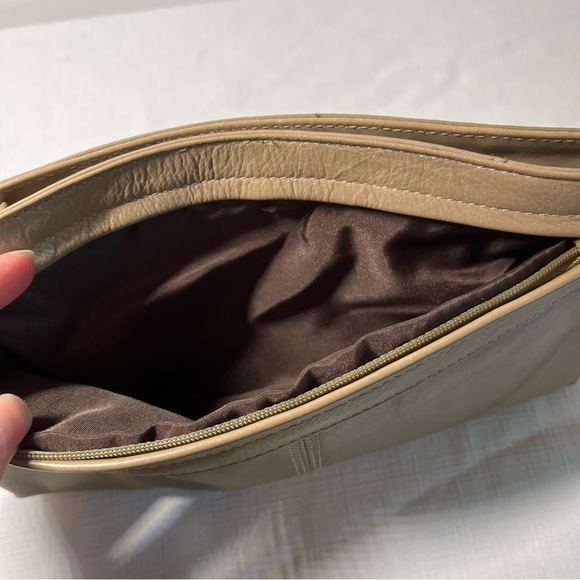 DEREK ALEXANDER DAL Tan Leather Crossbody Bag - Picture 8 of 10